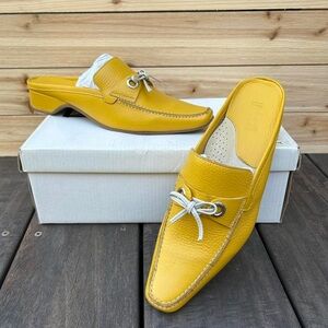 Y2K NWOT New Yellow Leather Mule Loafers Tansy Andrew Stevens Heel Mules w/ Box